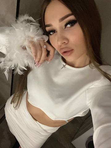 Ева
